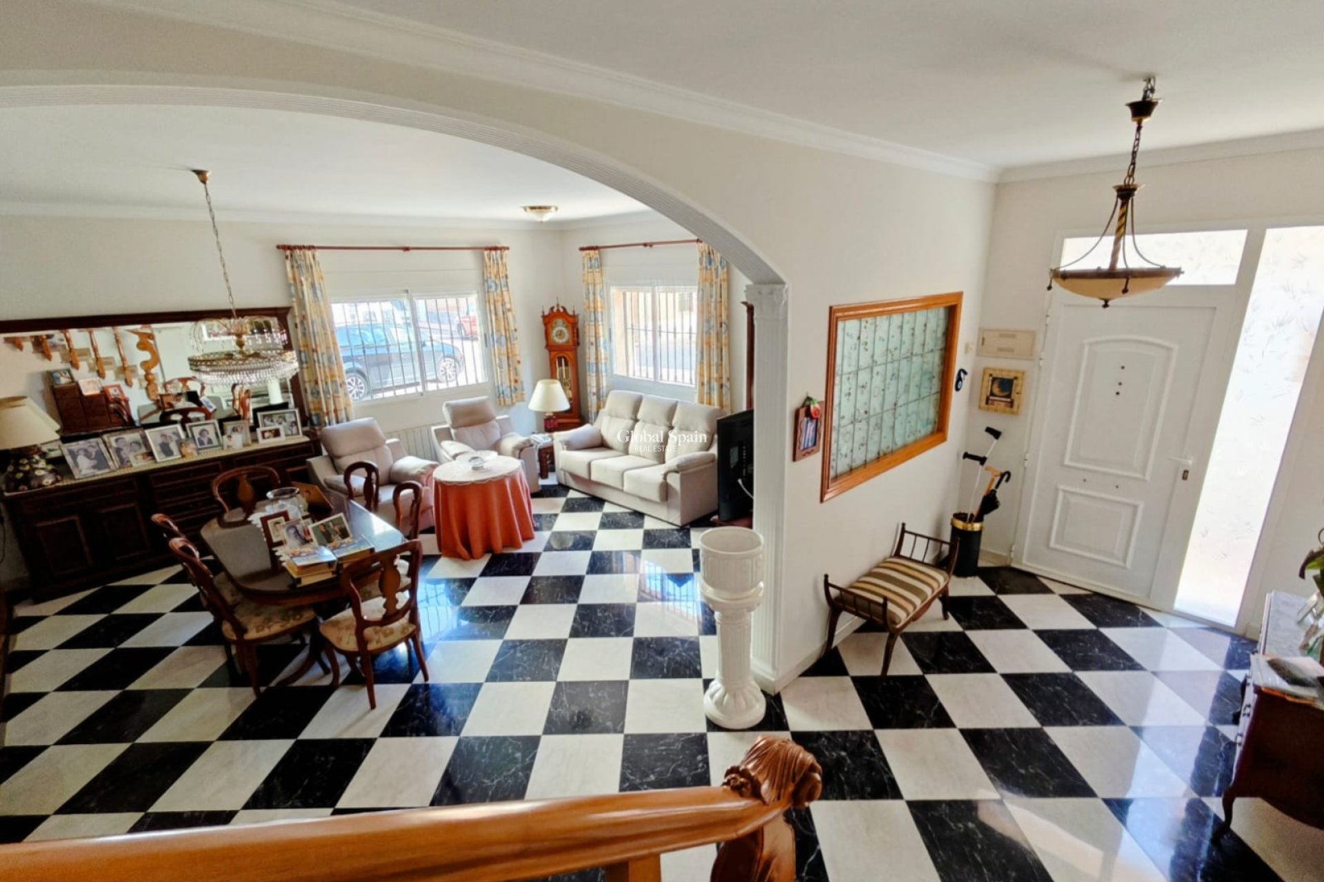 Resale - HOUSE -
XERESA - Pueblo