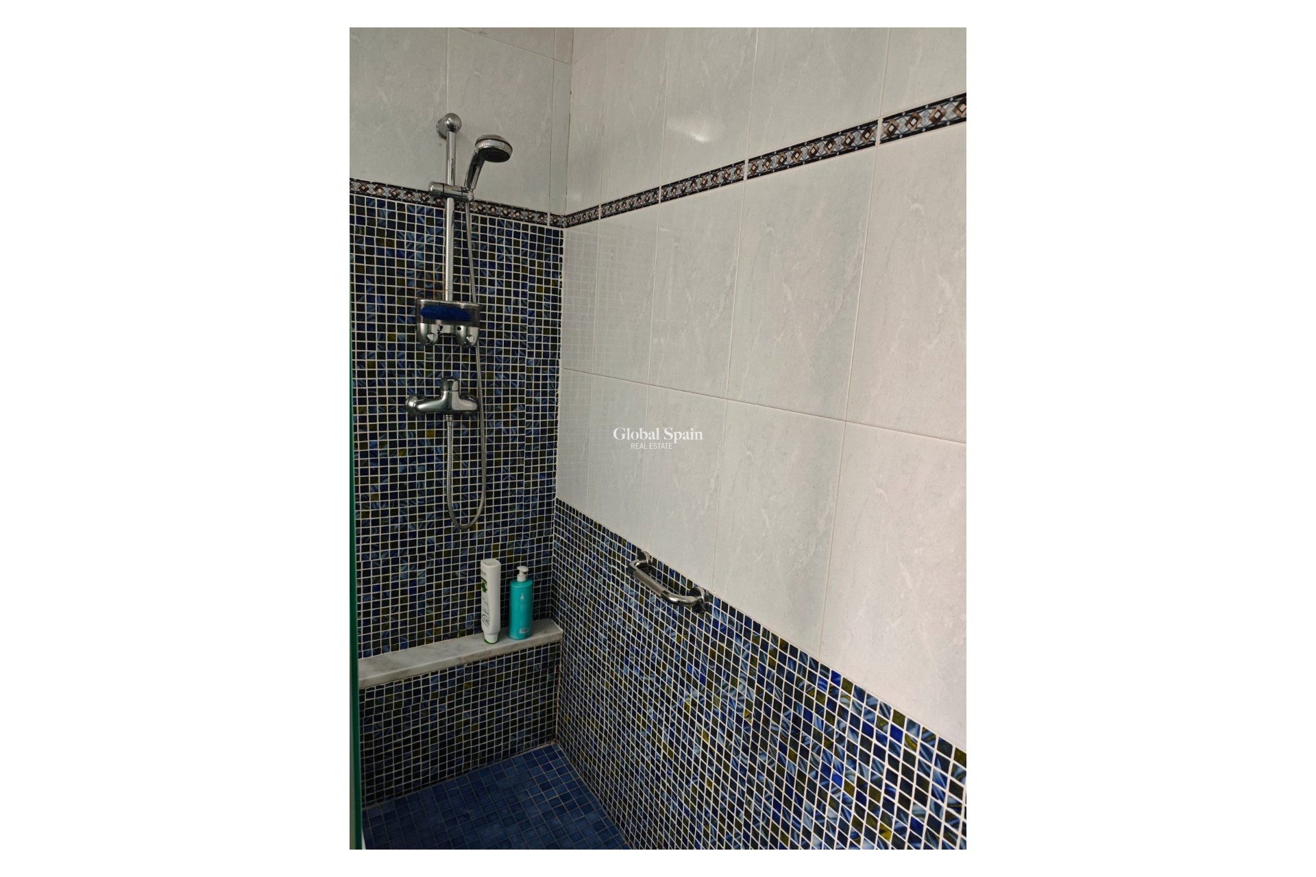 Resale - HOUSE -
XERESA - Pueblo