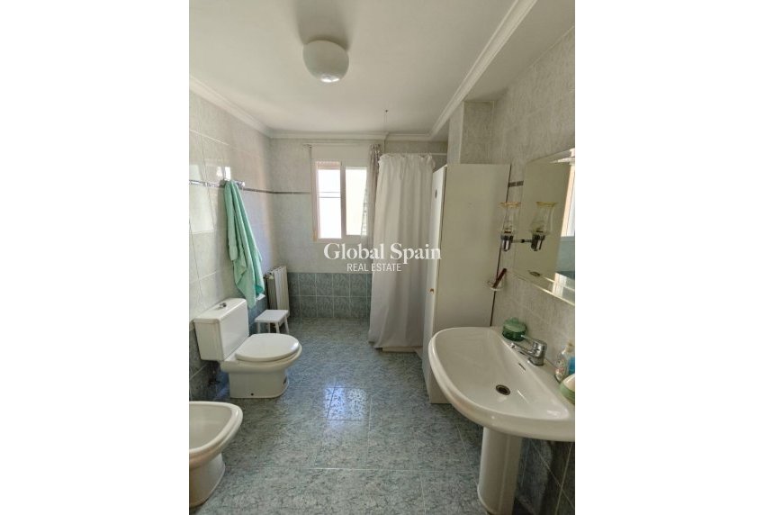 Resale - HOUSE -
XERESA - Pueblo