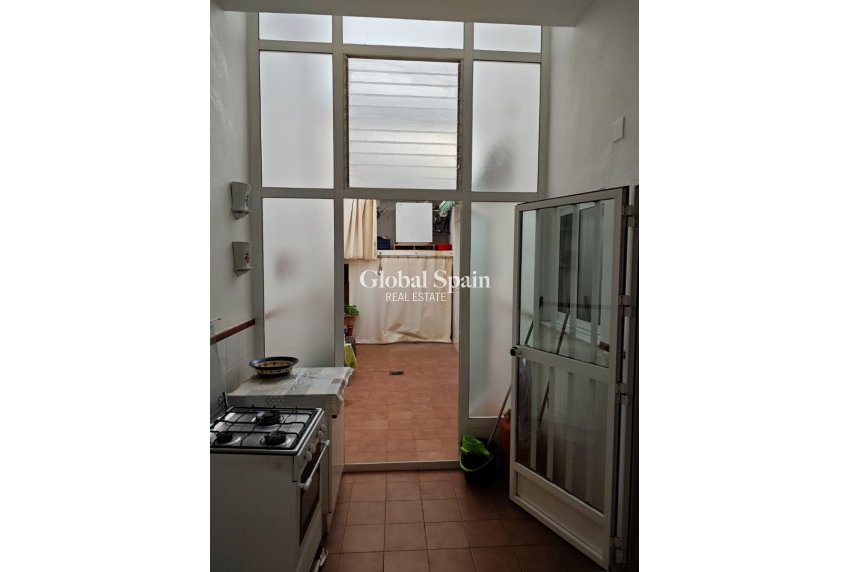 Resale - HOUSE -
XERESA - Pueblo