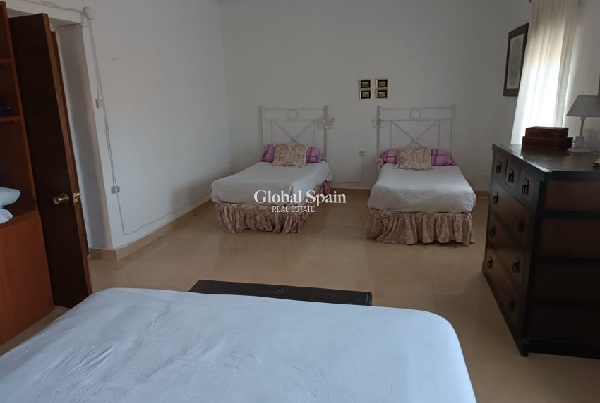 Resale - HOUSE -
YECLA - Inland