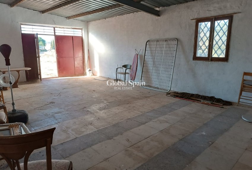 Resale - HOUSE -
YECLA - Inland