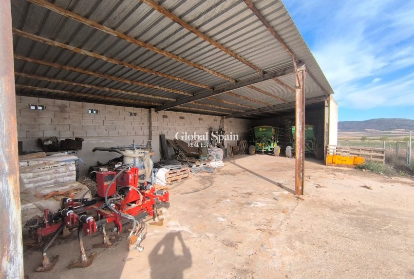 Resale - HOUSE -
YECLA - Inland