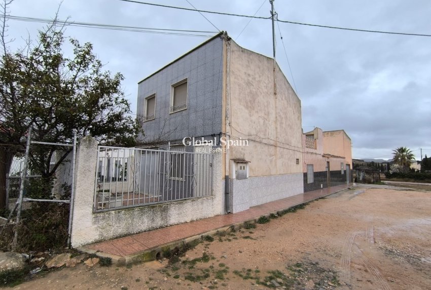 Resale - HOUSE -
YECLA - Inland