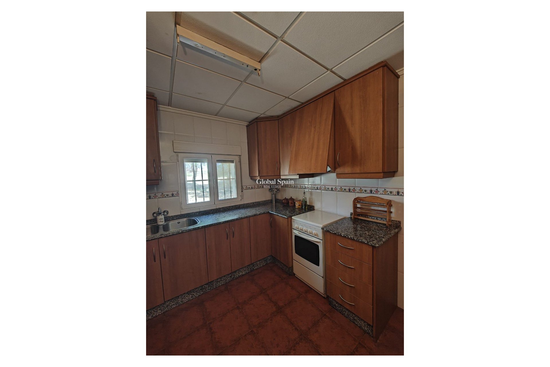 Resale - HOUSE -
YECLA - Inland