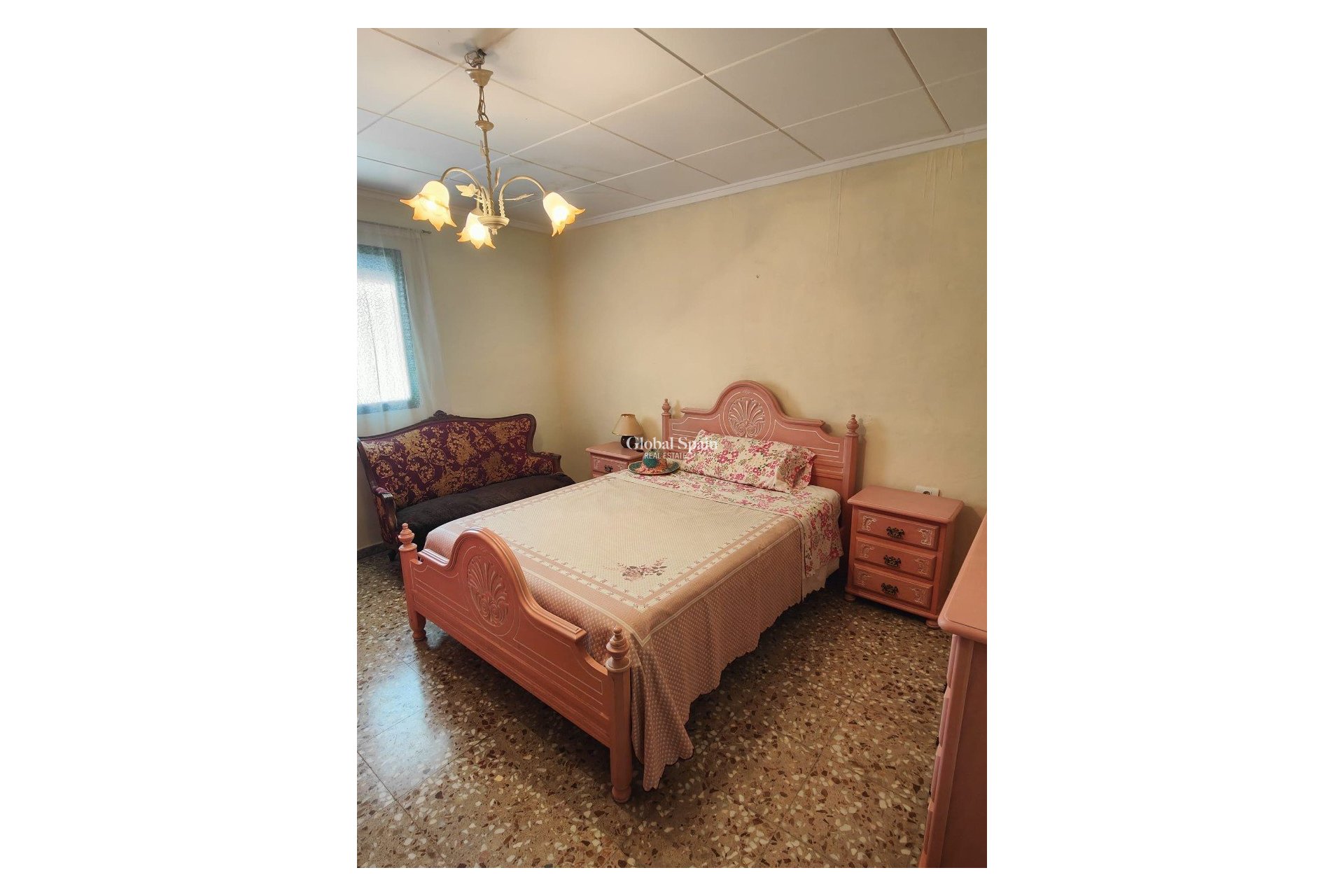 Resale - HOUSE -
YECLA - Inland