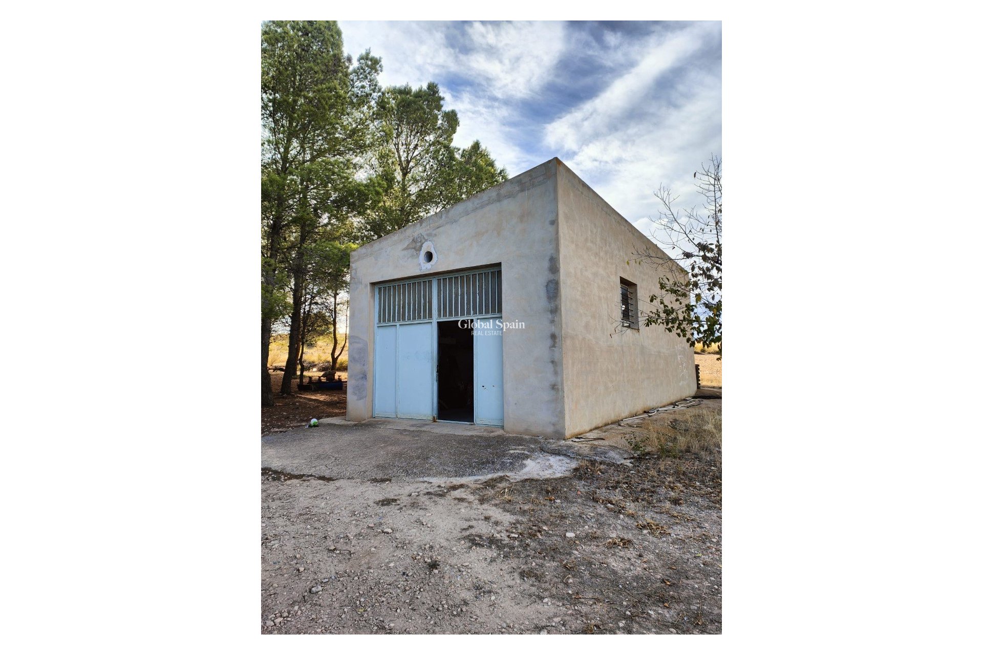 Resale - HOUSE -
YECLA - Inland