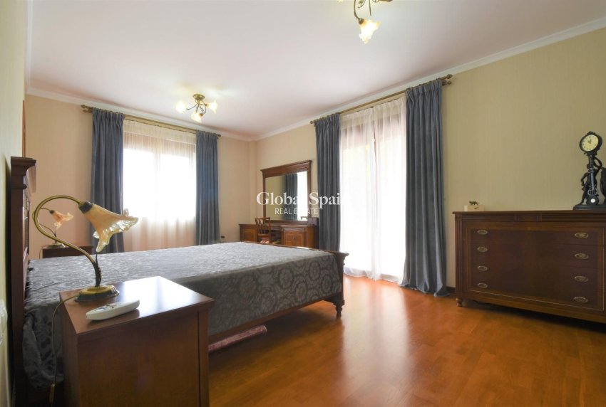 Resale - Independent villa -
CIUDAD QUESADA