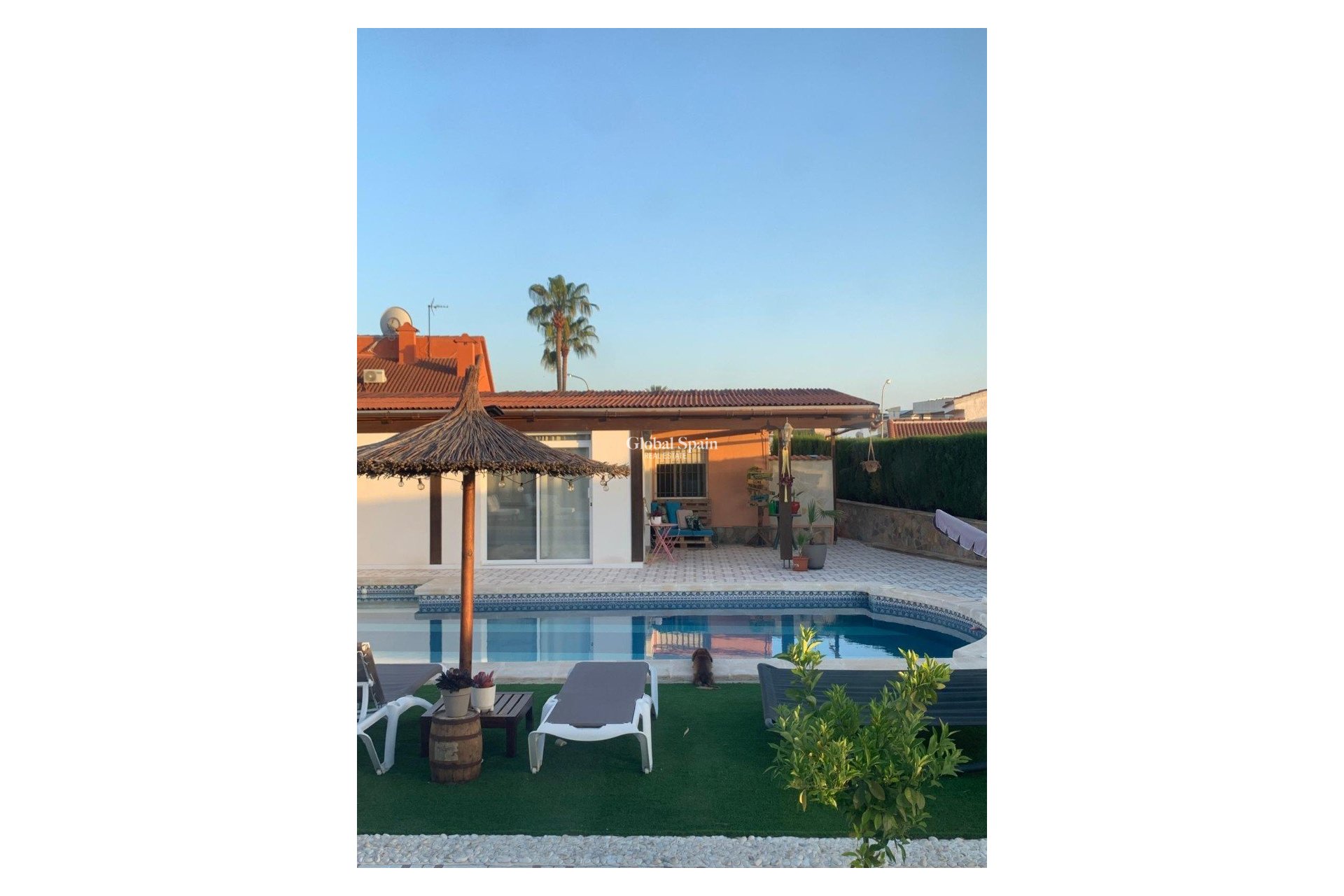 Resale - Independent villa -
CIUDAD QUESADA