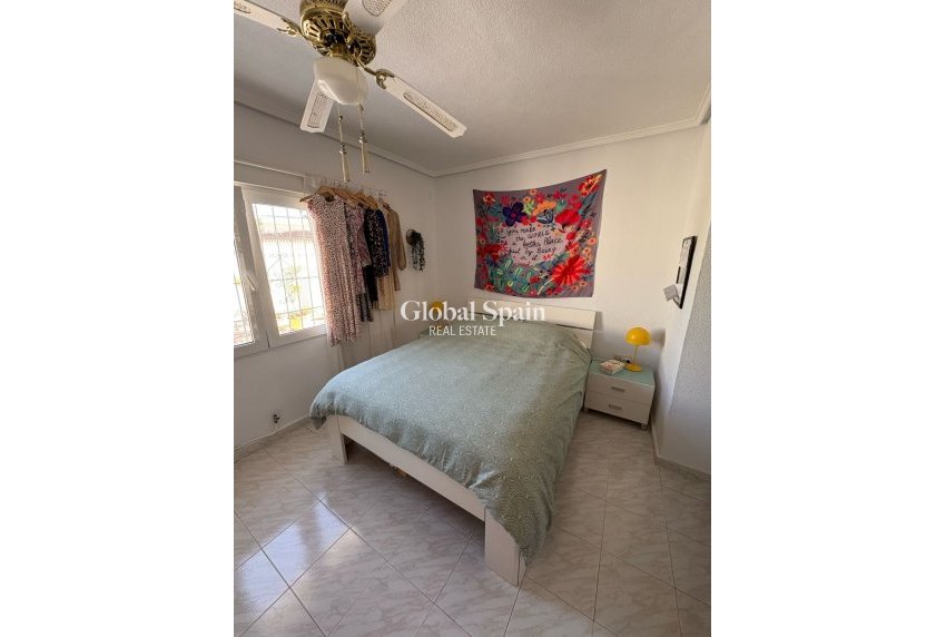Resale - Independent villa -
CIUDAD QUESADA