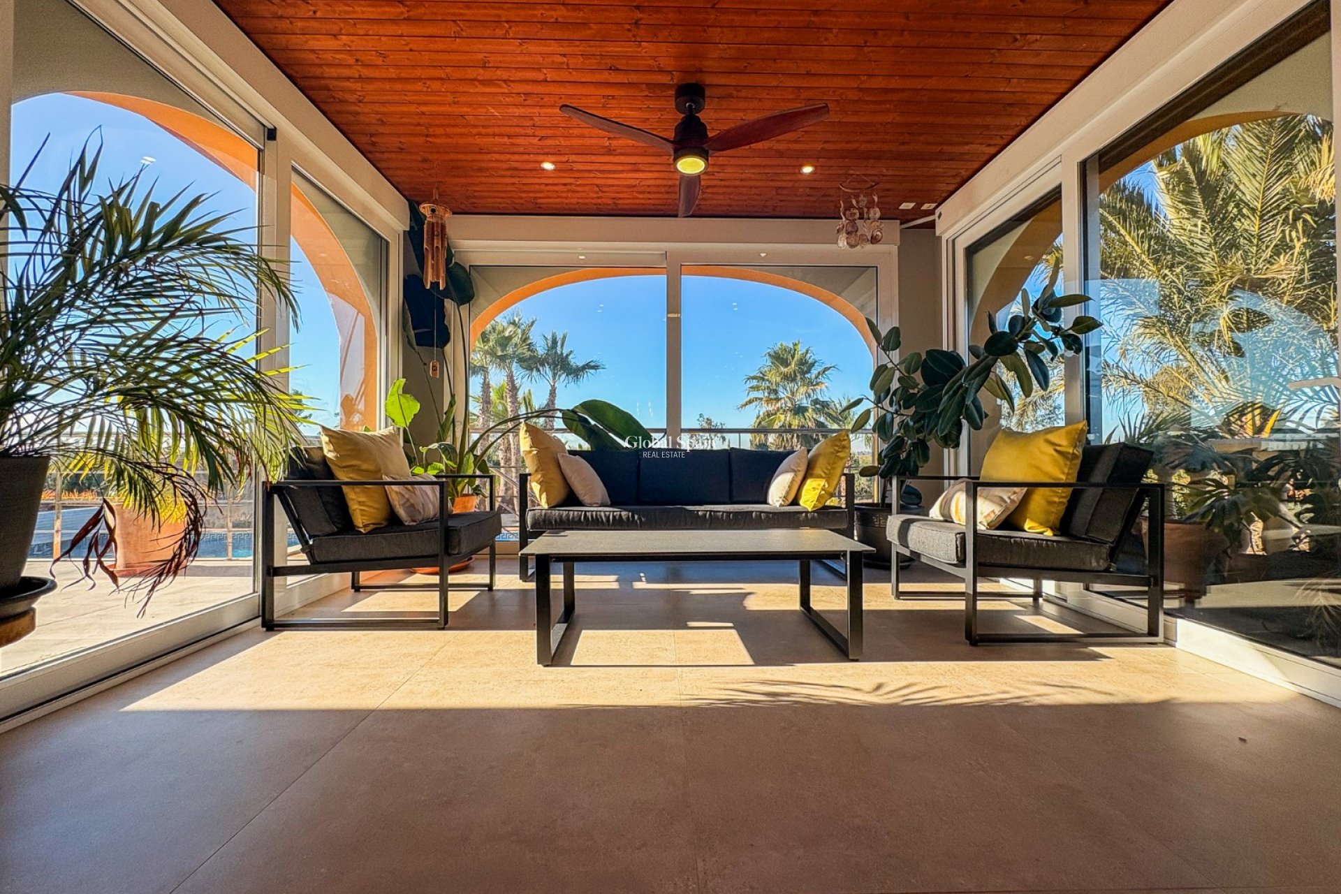 Resale - Independent villa -
ELCHE - Las Bayas