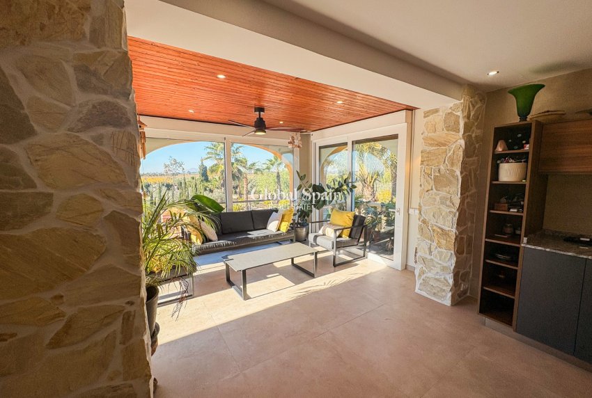 Resale - Independent villa -
ELCHE - Las Bayas