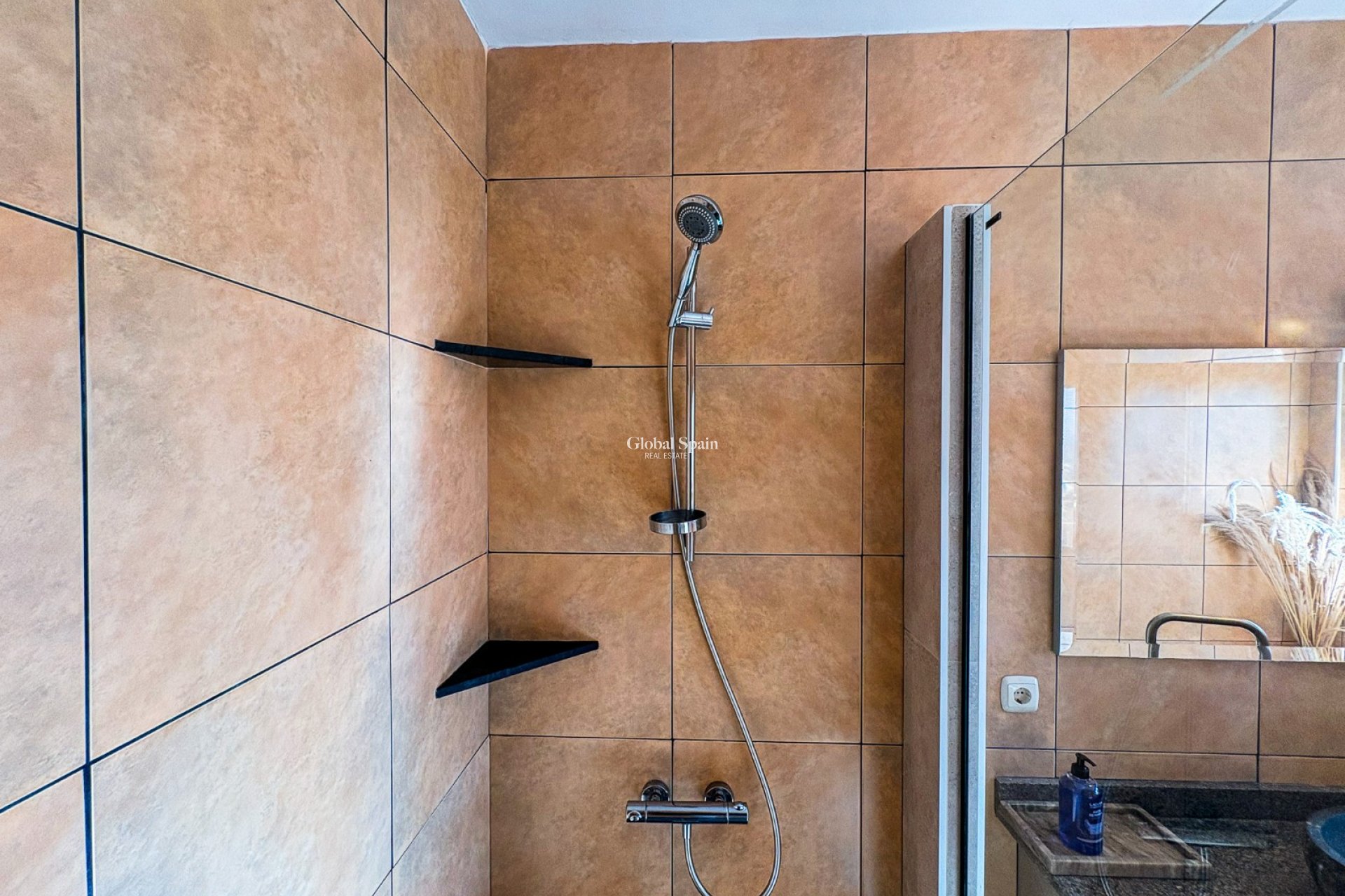 Resale - Independent villa -
ELCHE - Las Bayas