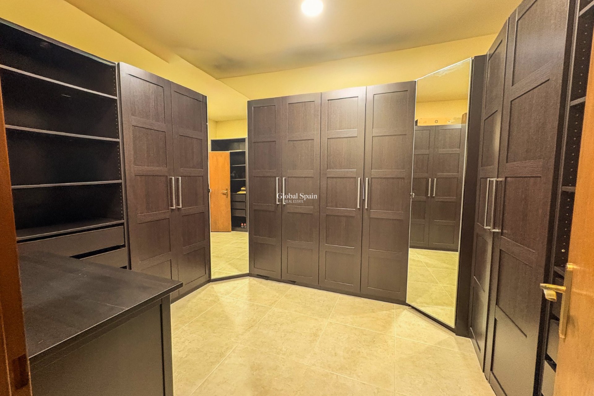 Resale - Independent villa -
ELCHE - Las Bayas