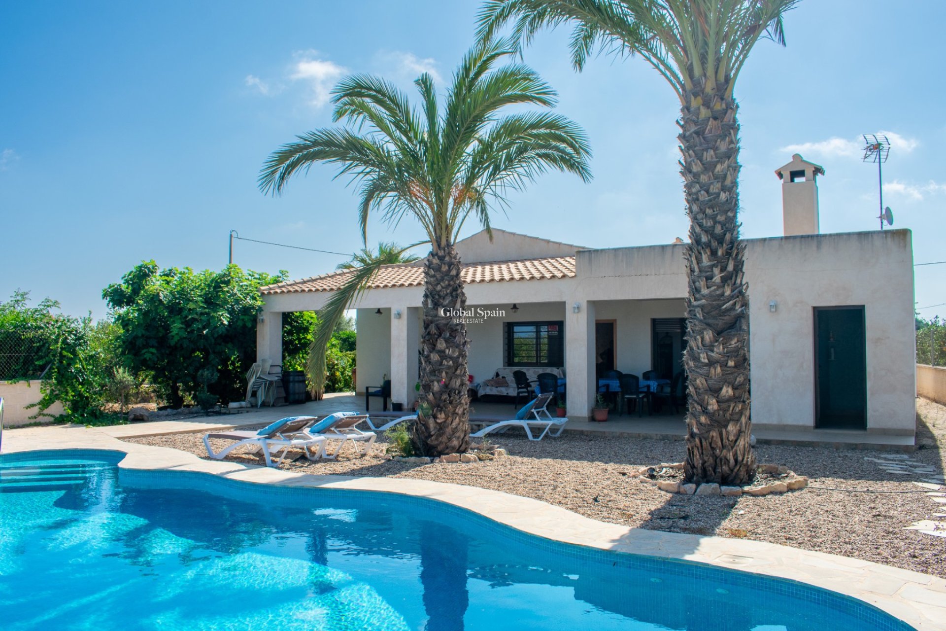 Resale - Independent villa -
GUARDAMAR DEL SEGURA - EL RASO