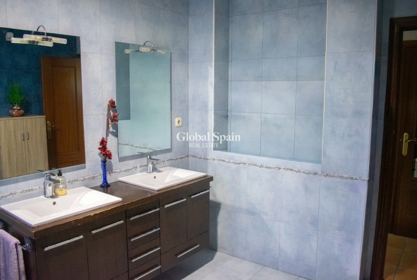 Resale - Independent villa -
MOLINA DEL SEGURA - Torre de Cotillas