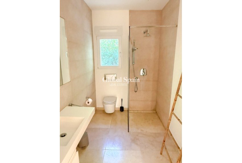 Resale - Independent villa -
MORAIRA_TEULADA - El Portet - Pla Del Mar