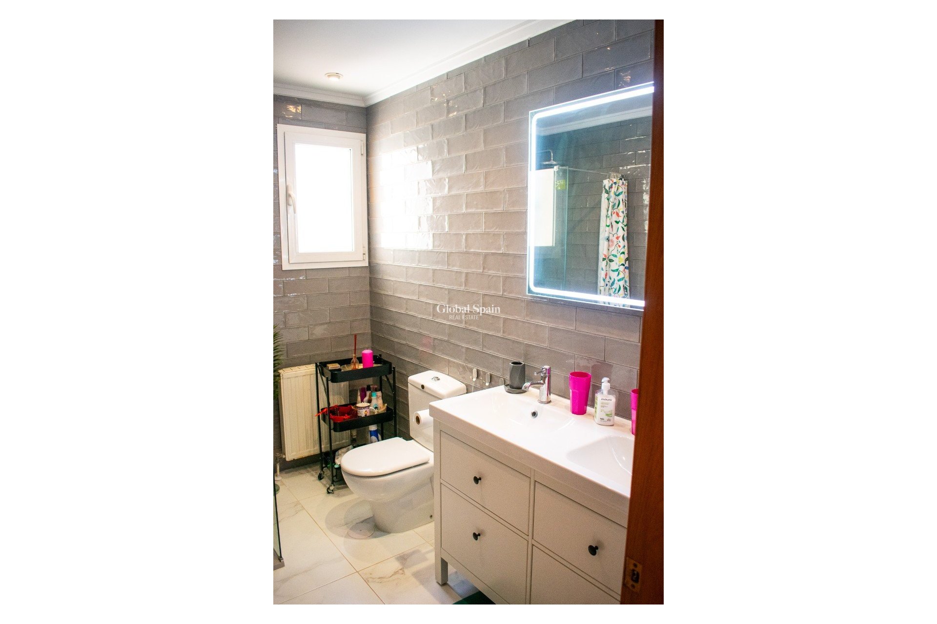 Resale - Independent villa -
ORIHUELA COSTA - La Zenia