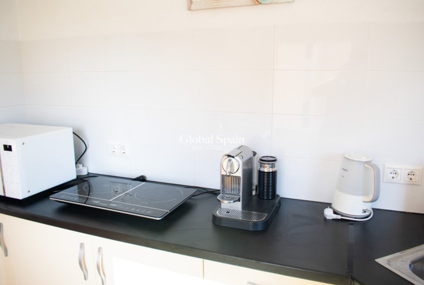 Resale - Independent villa -
ORIHUELA COSTA - La Zenia