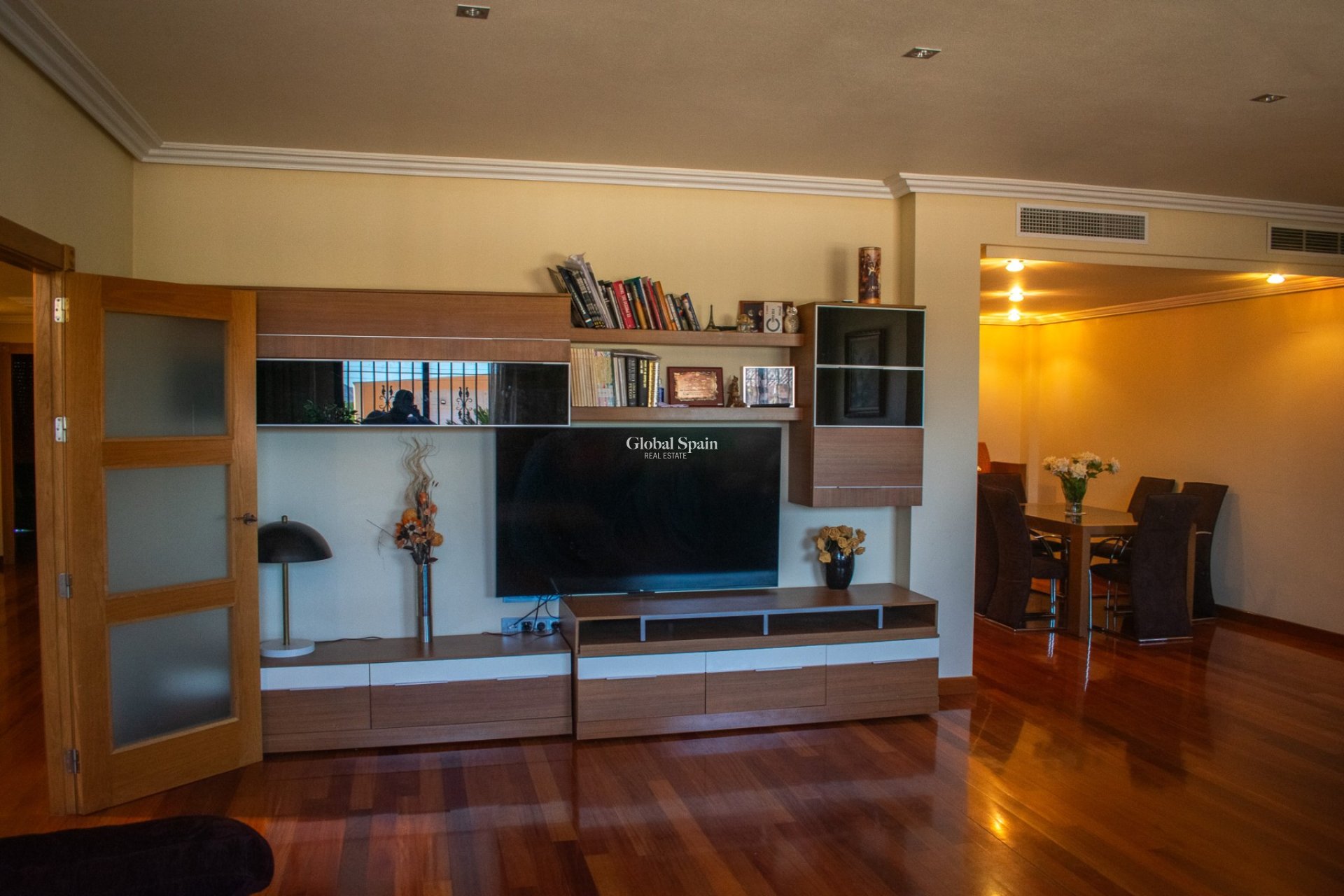 Resale - Independent villa -
ORIHUELA - El raal