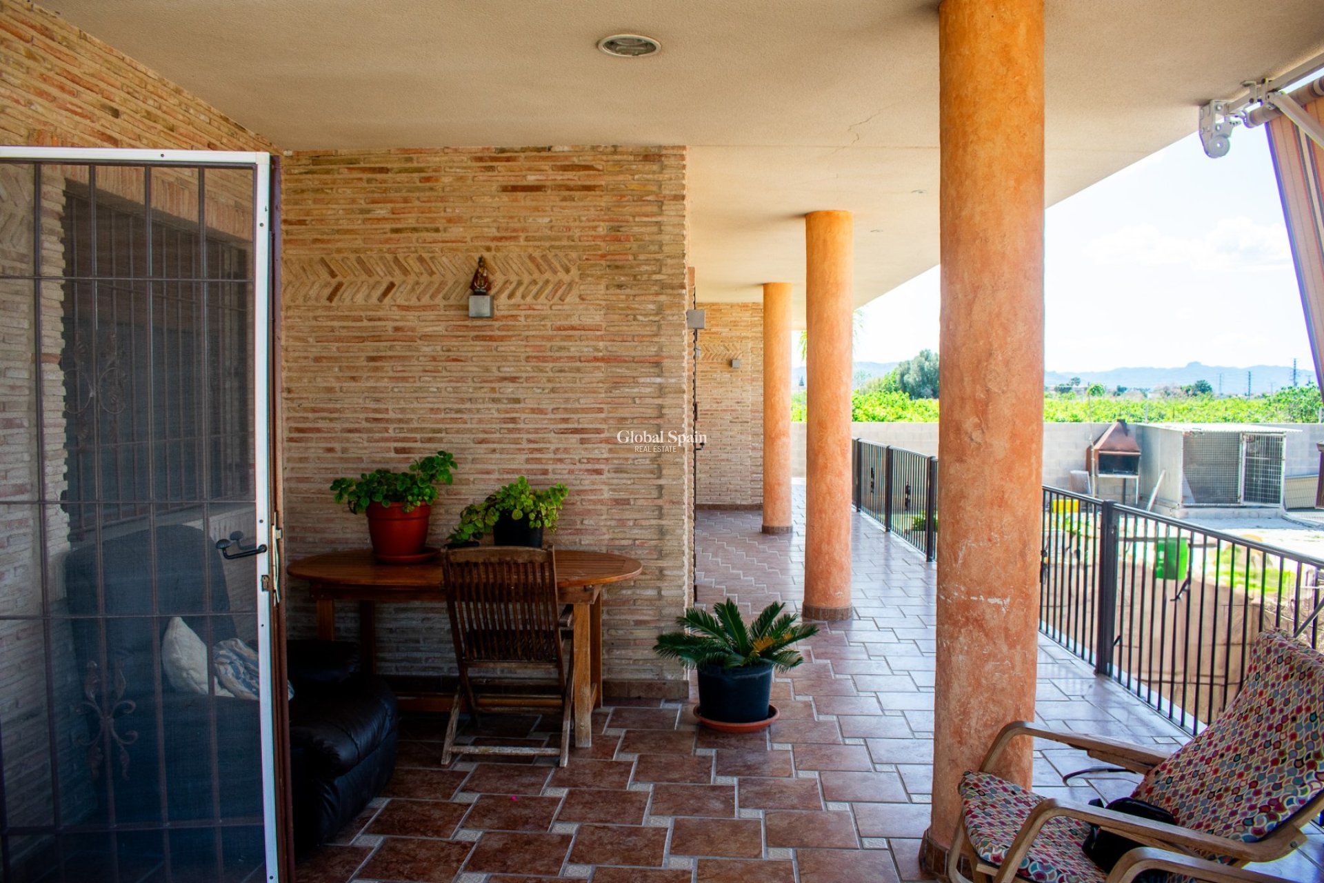 Resale - Independent villa -
ORIHUELA - El raal