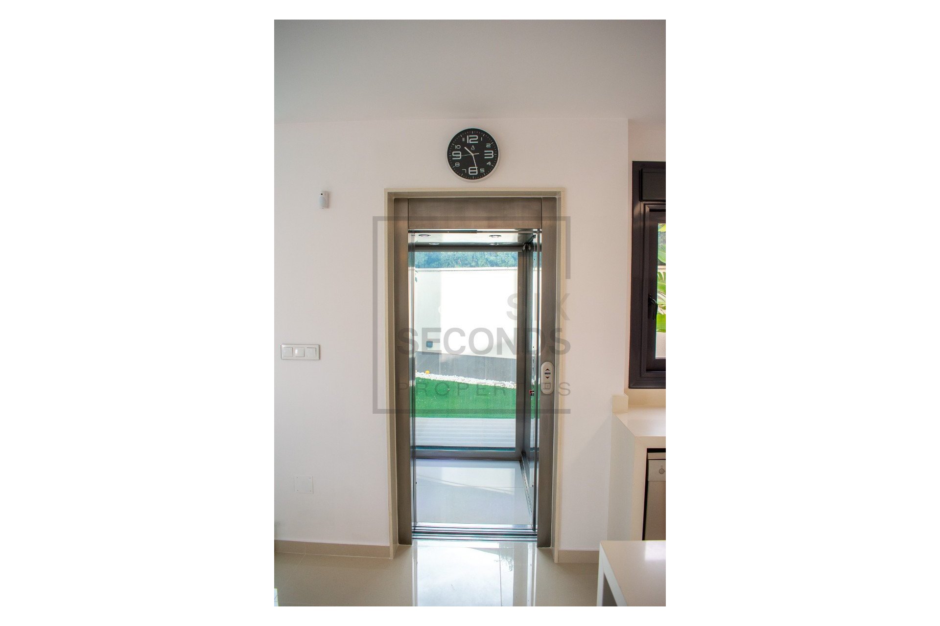 Resale - Independent villa -
SAN MIGUEL DE SALINAS - Urbanizaciones