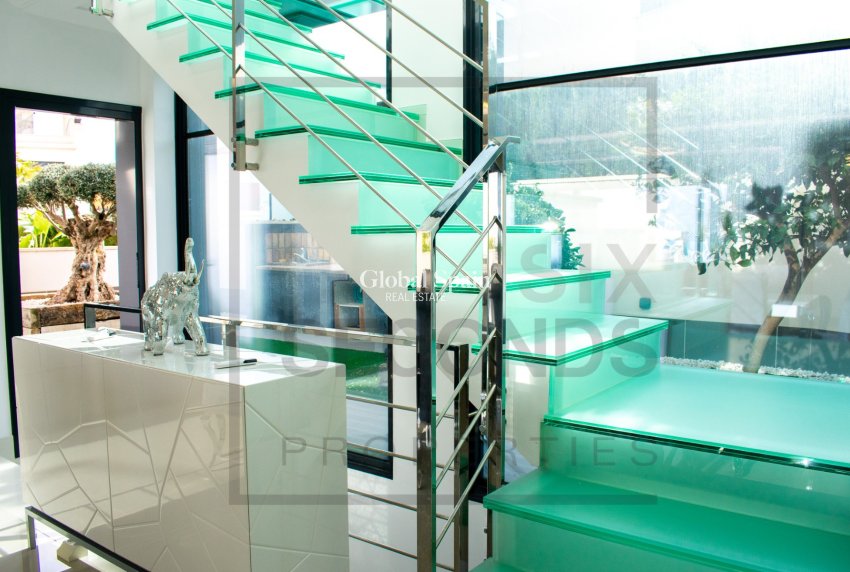 Resale - Independent villa -
SAN MIGUEL DE SALINAS - Urbanizaciones