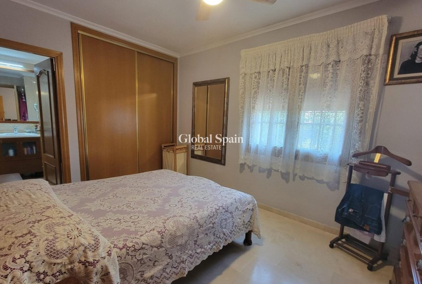 Resale - Independent villa -
TORREVIEJA - Aguas Nuevas