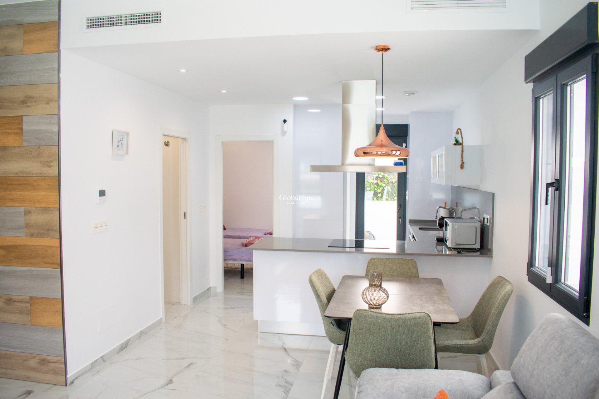 Resale - Independent villa -
TORREVIEJA - La Siesta - El Salado - Torreta