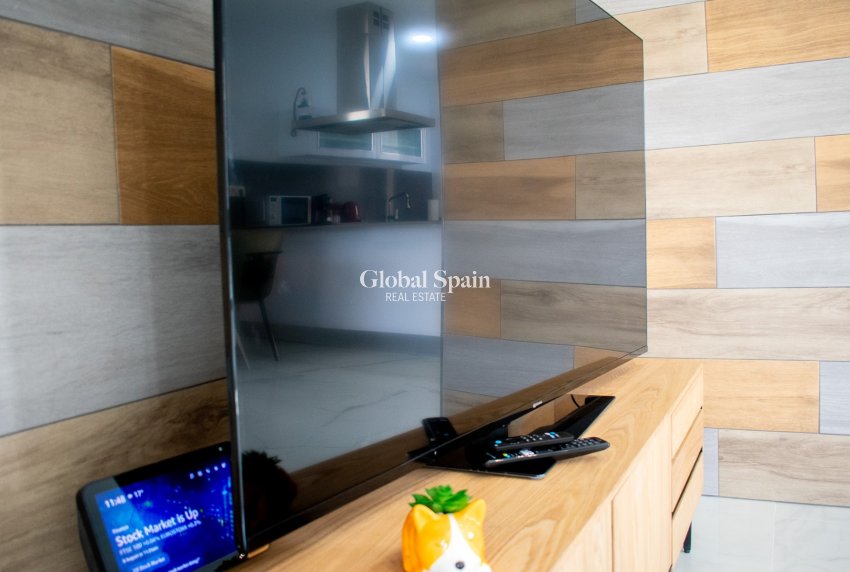 Resale - Independent villa -
TORREVIEJA - La Siesta - El Salado - Torreta