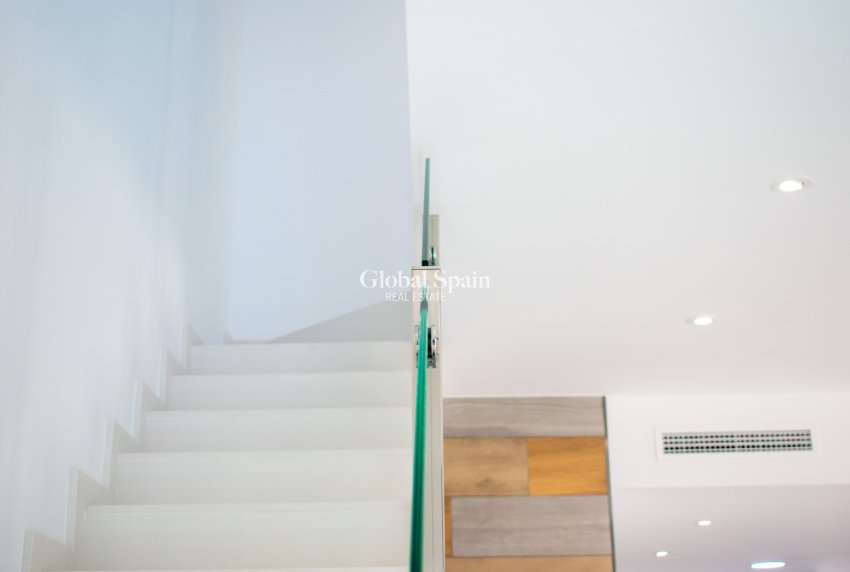 Resale - Independent villa -
TORREVIEJA - La Siesta - El Salado - Torreta