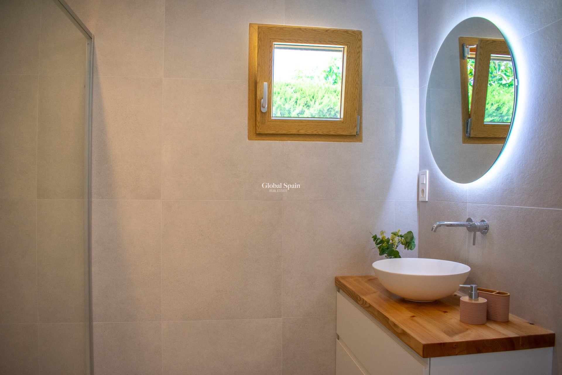 Resale - Independent villa -
TORREVIEJA - Torreta Florida