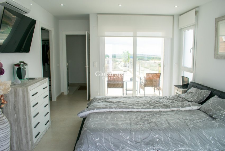 Resale - Independent villa -
VISTABELLA GOLF