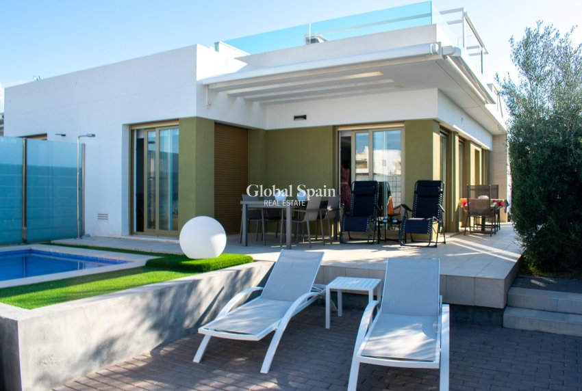 Resale - Independent villa -
VISTABELLA GOLF