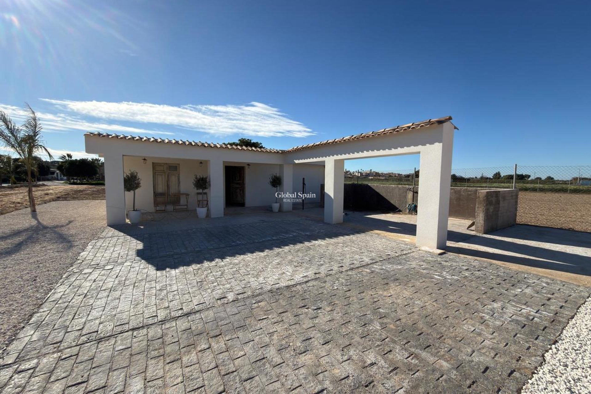 Resale - LAND -
ALGORFA - Inland