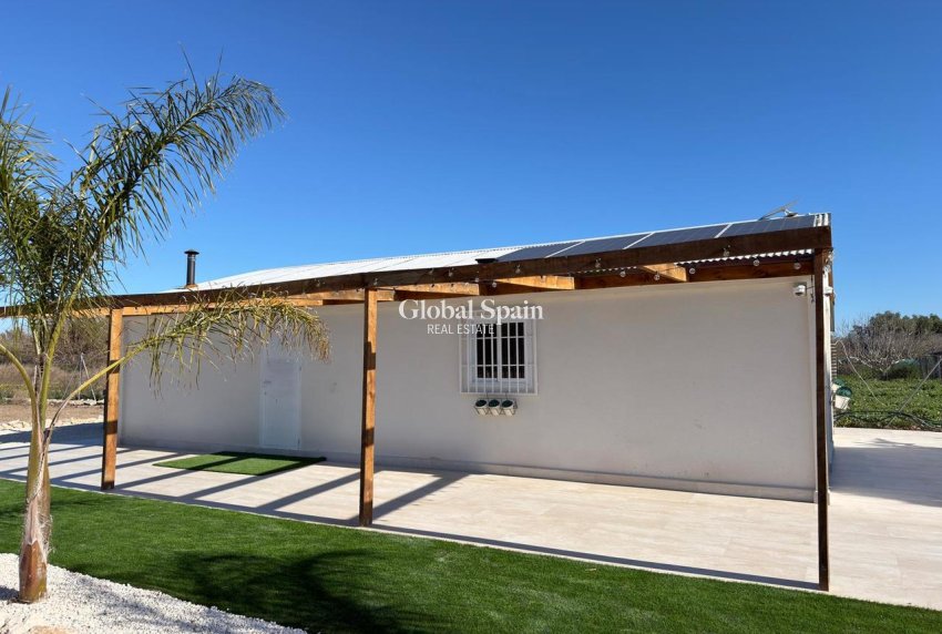 Resale - LAND -
ALGORFA - Inland