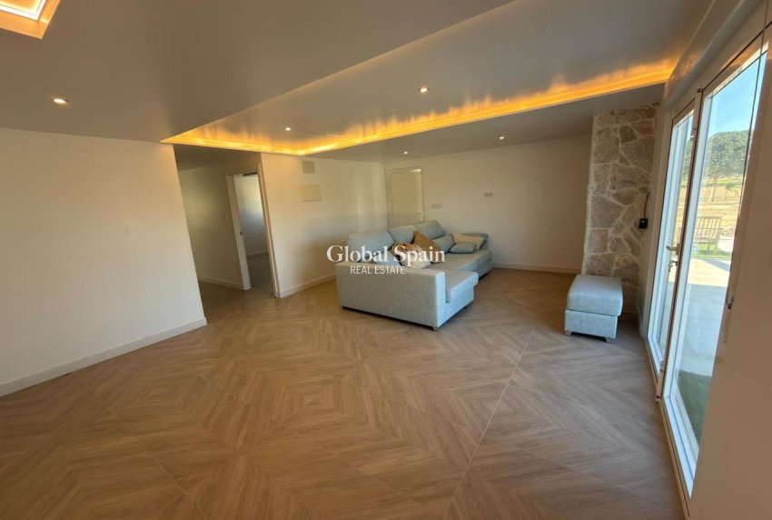 Resale - LAND -
ALGORFA - Inland