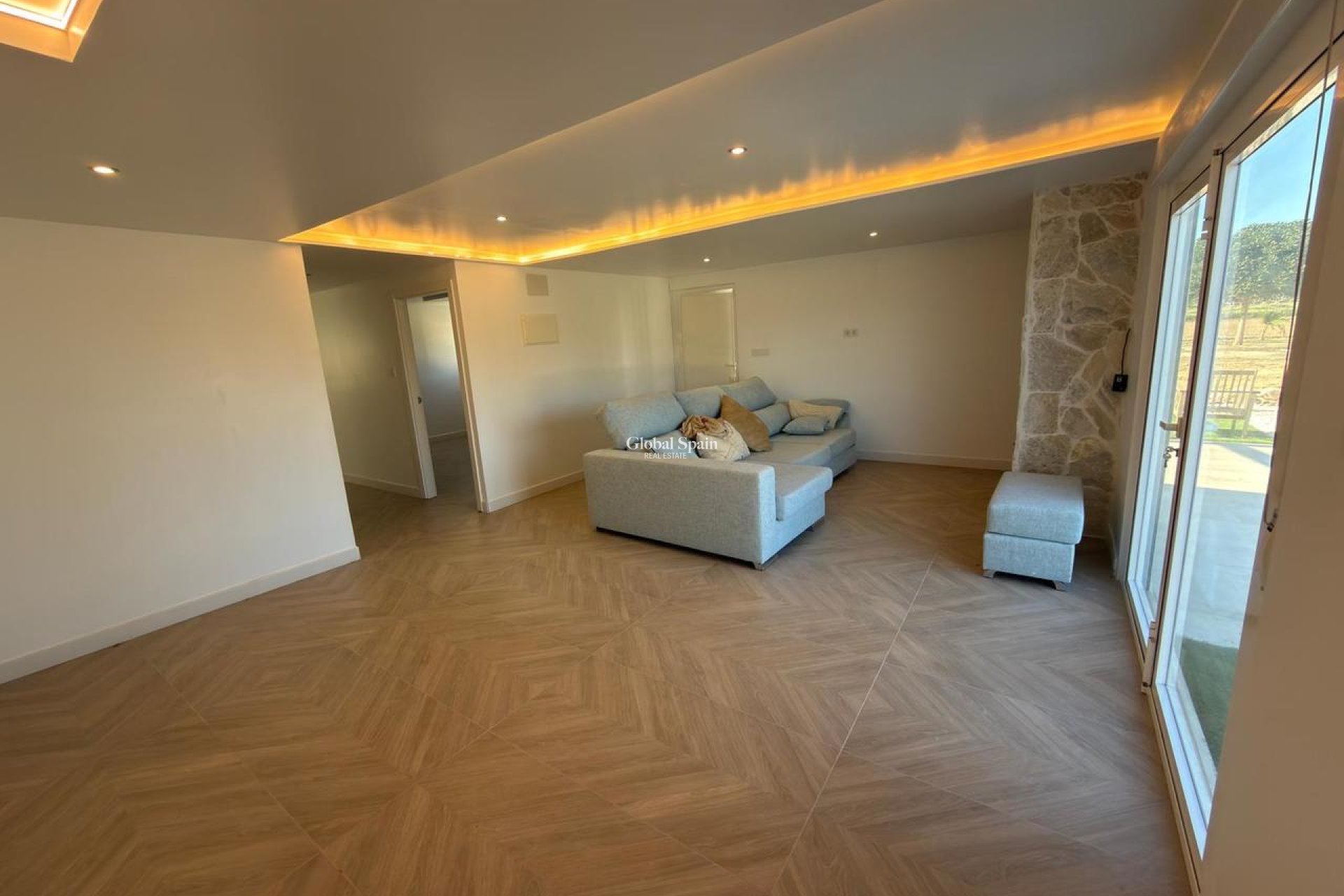 Resale - LAND -
ALGORFA - Inland