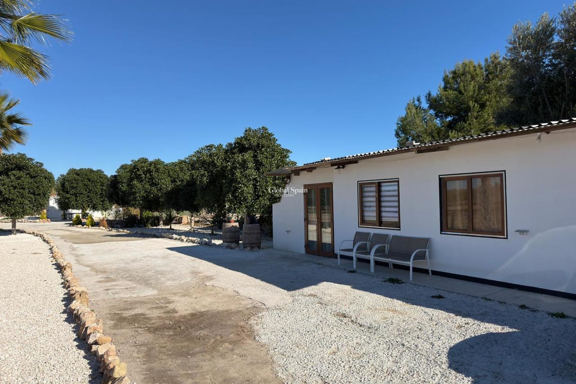 Resale - LAND -
ALGORFA - Inland