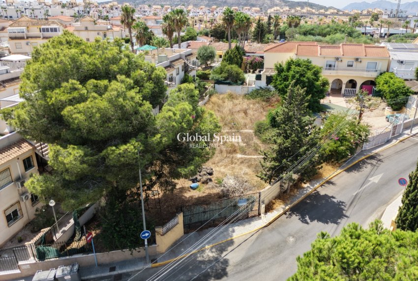 Resale - LAND -
ALGORFA - Inland