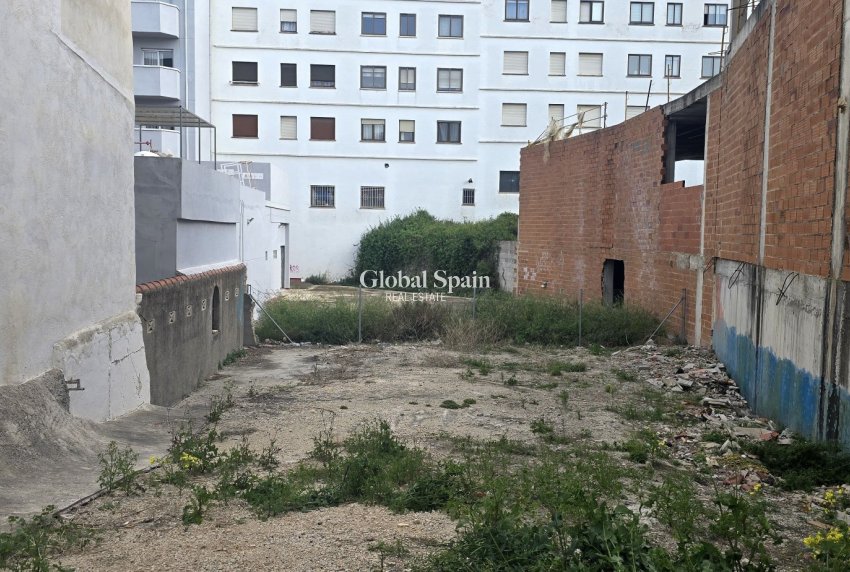 Resale - LAND -
BENISSA - Benissa