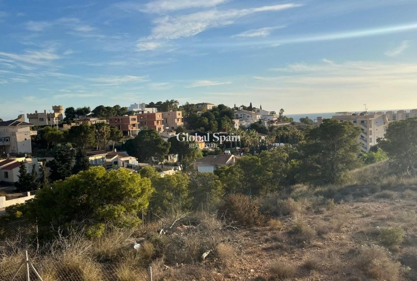 Resale - LAND -
CARTAGENA - Isla Plana-los Puertos