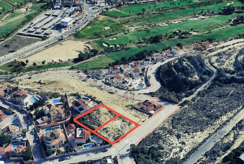 Resale - LAND -
CIUDAD QUESADA