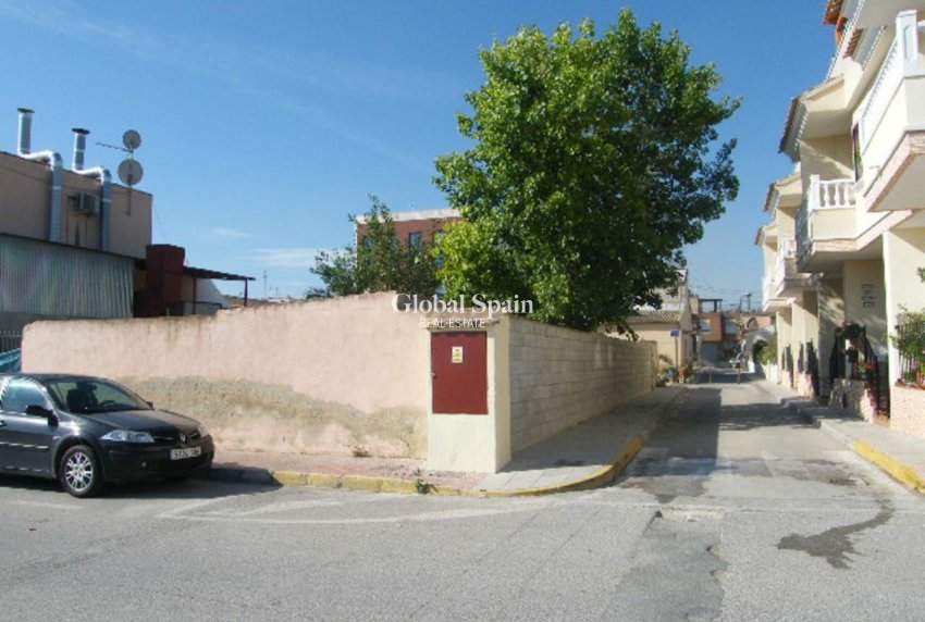 Resale - LAND -
DAYA VIEJA - Costa Blanca