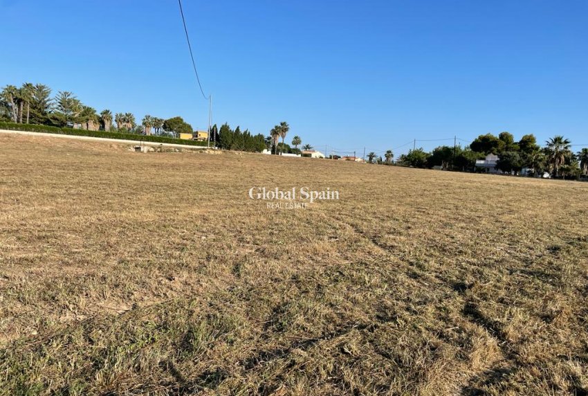 Resale - LAND -
DENIA - Costa Blanca