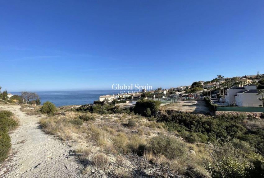Resale - LAND -
EL CAMPELLO - Costa Blanca