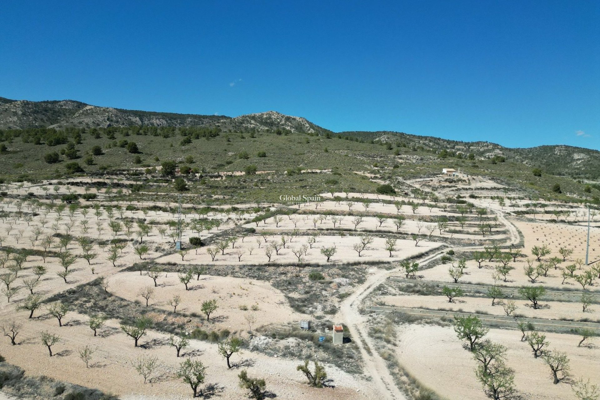 Resale - LAND -
LA ALBERQUILLA - La Alberquila