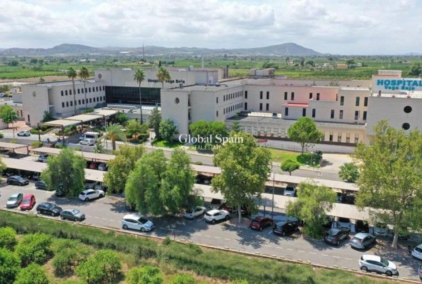 Resale - LAND -
ORIHUELA