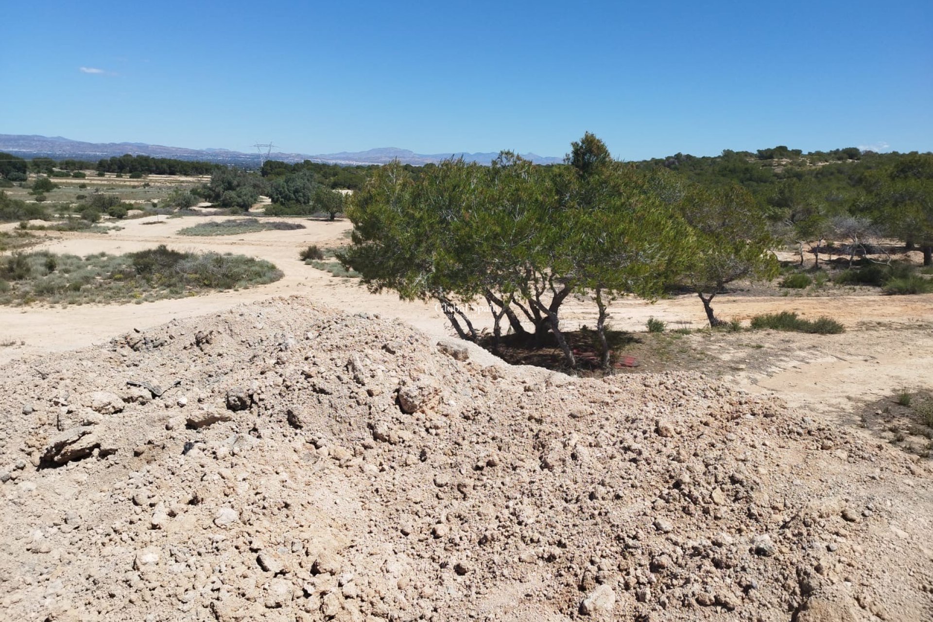 Resale - LAND -
SAN FULGENCIO - LA MARINA