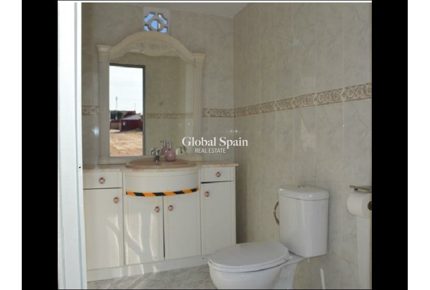 Resale - LAND -
SAN MIGUEL DE SALINAS - Inland